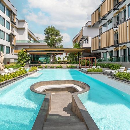 Crystal Srivaree Suvarnabhumi Hotel Ban Khlong Bang Krathiam Dış mekan fotoğraf