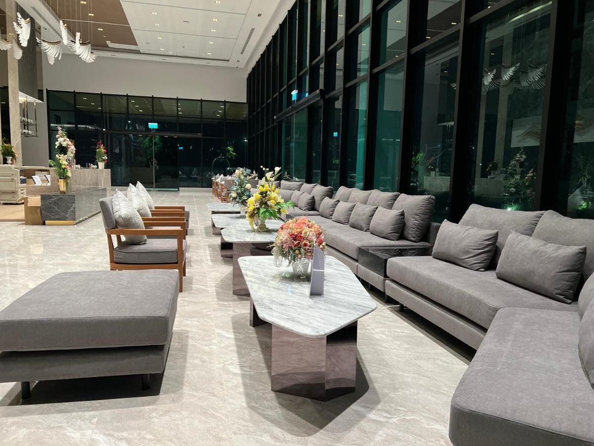 Crystal Srivaree Suvarnabhumi Hotel Ban Khlong Bang Krathiam Dış mekan fotoğraf