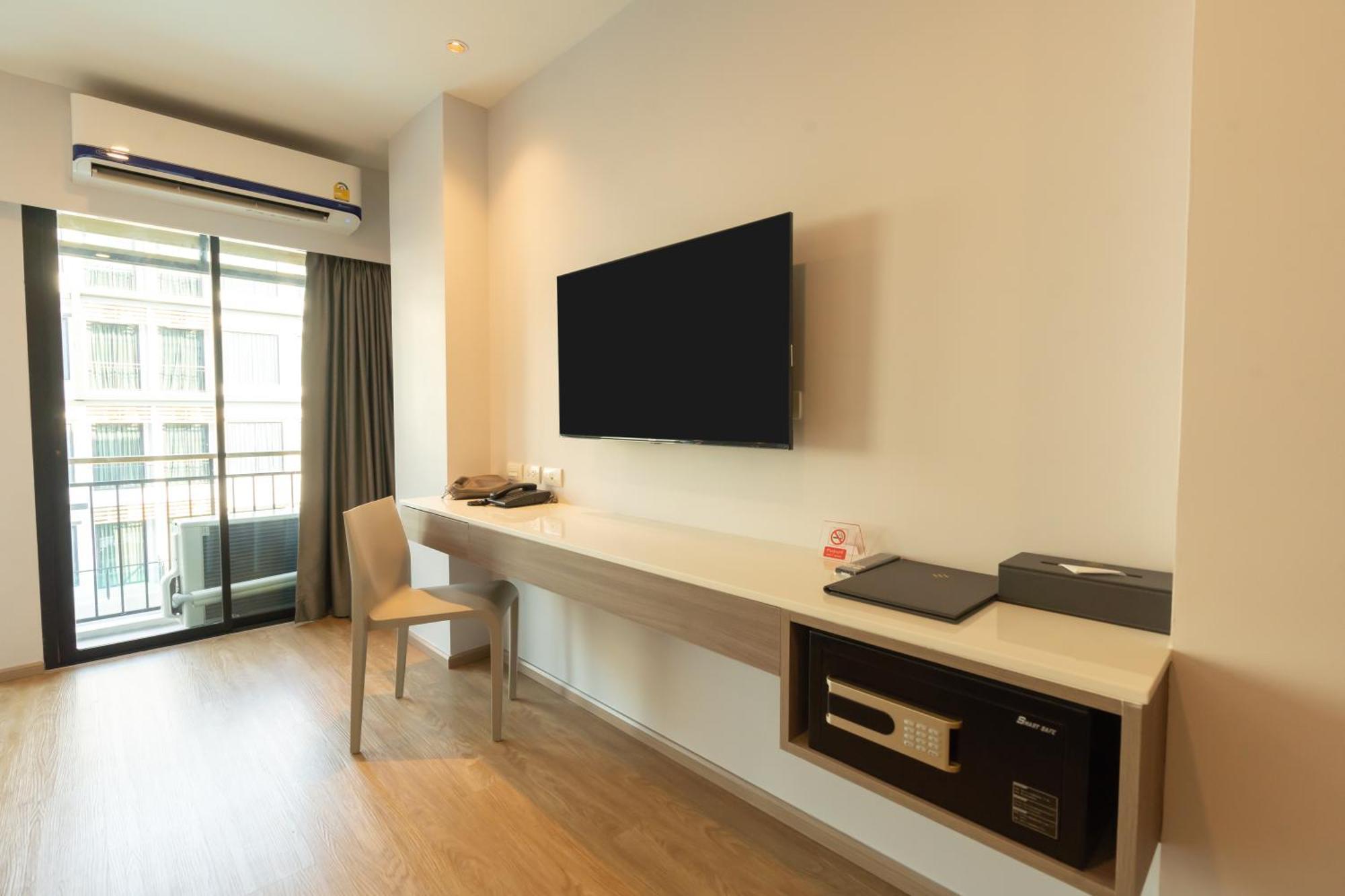 Crystal Srivaree Suvarnabhumi Hotel Ban Khlong Bang Krathiam Dış mekan fotoğraf