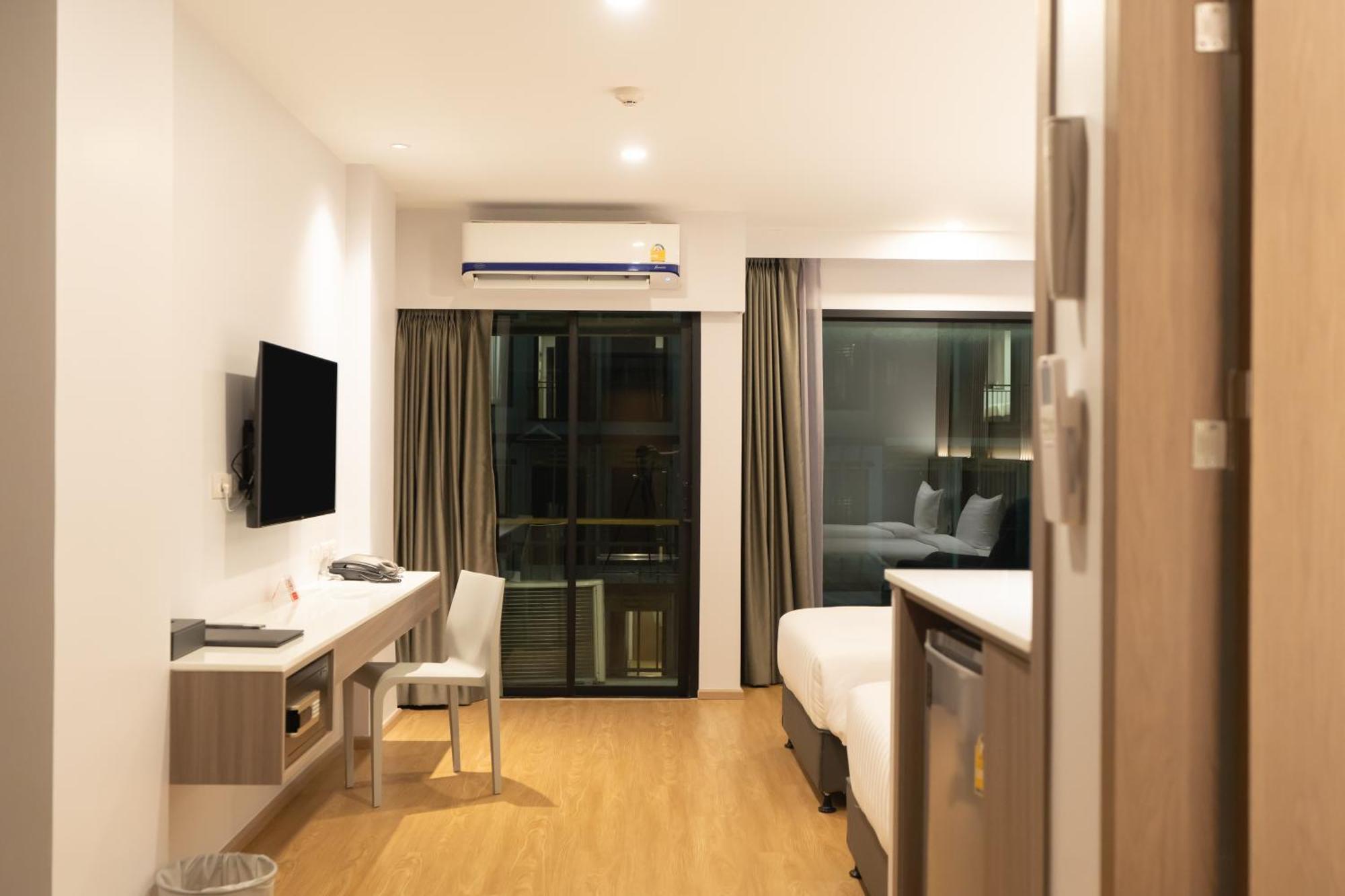 Crystal Srivaree Suvarnabhumi Hotel Ban Khlong Bang Krathiam Dış mekan fotoğraf